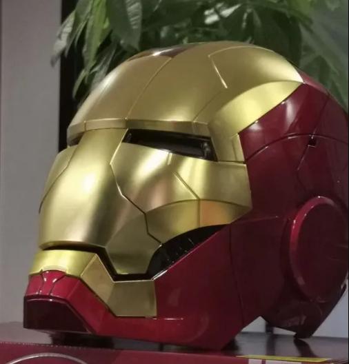 Gambar AUTOKING HELMET IRON MAN MARK V - GOLD dari rempi's home undefined Tokopedia