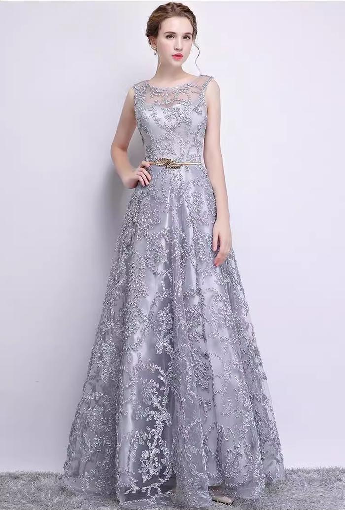 dress warna silver Gaun Pesta 2407002 Cream Merah Abu Silver Party Dress - Cream, S di Christiantungofficial