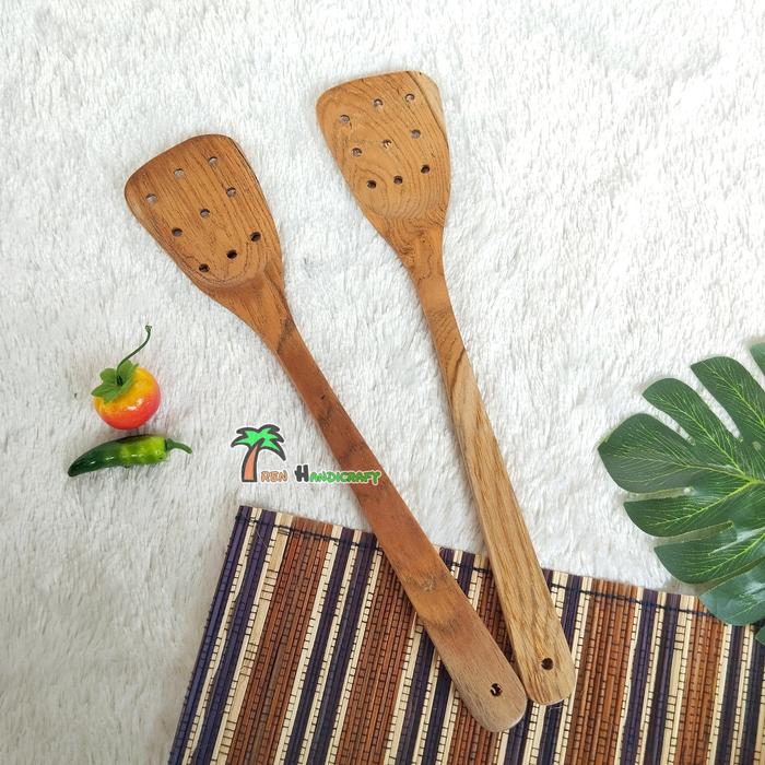 Gambar spatula kayu jati - Spatula Model 1 dari Aren Handicraft undefined 3 Tokopedia