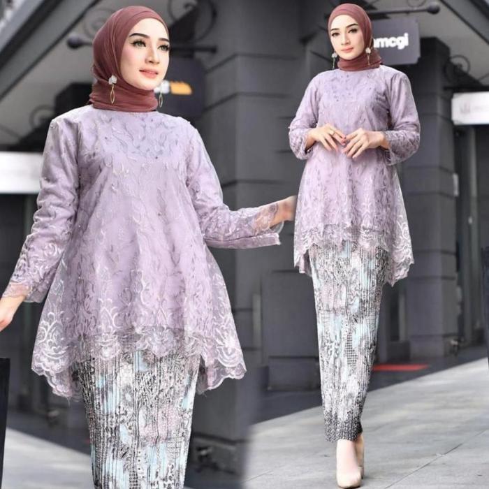 Gambar Spesial Kq Setelan Brokat Modern Blouse Azkia - Kebaya Modern Azkia - Kebaya Wisuda - Kebaya - Kebaya Kondangan - Kebaya Brukat - Kebaya Wisuda Hijab - Kebaya Kekan - Kebaya Brukat - Kebaya Kart - Kebaya Kutu - Kebaya Akad - 1 SET TARO, L dari Fahdnulg House undefined Tokopedia