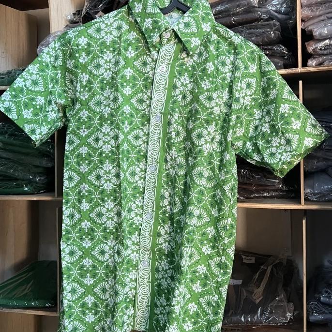 Gambar BARU SERAGAM SEKOLAH AL AZHAR BATIK MOTIF LENGAN PENDEK - 6 dari CAHAYA UNIFORM undefined Tokopedia