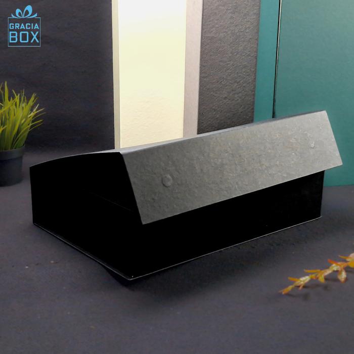 Gambar Box Hamper - Gift Box Besar - Kotak Kado Besar - Ukuran 42 cm x 29 cm x 10 cm - Hitam dari Gracia Box Serpong undefined Tokopedia