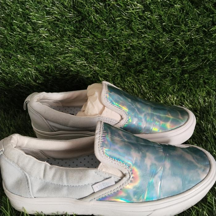 Gambar Sepatu Anak Second Original Vans Slip On Size 34/21cm dari Oristore2 undefined Tokopedia