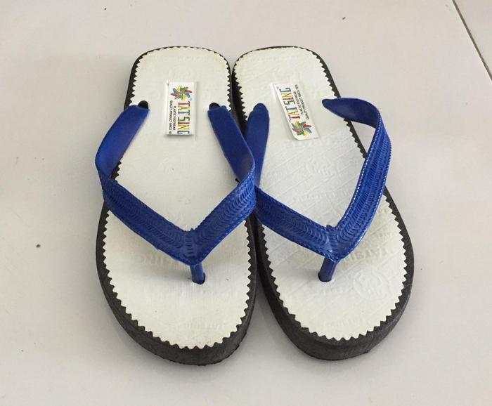 Gambar sendal jepit Tatsing size 9,5 dari Rosi Jaya Pontianak undefined Tokopedia
