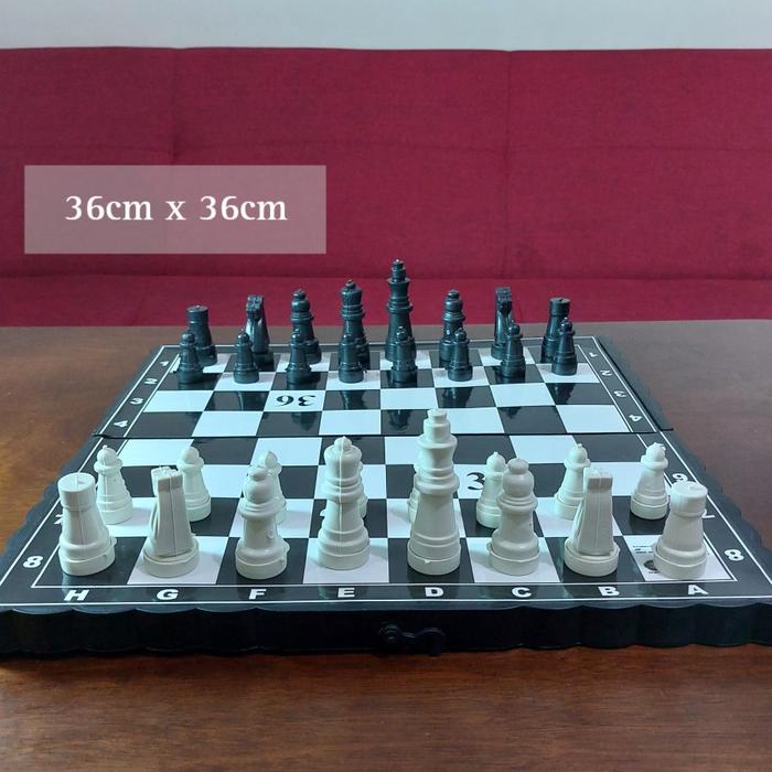 Gambar Papan Catur Plastik Ukuran Besar XL - Chess Board Games - 36cm x 36cm = M dari Parasindo undefined Tokopedia