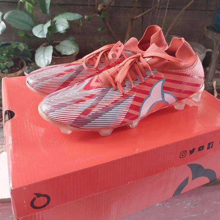 Gambar sepatu bola ORTUSIGHT 41 second like new dari familidjaya_shop undefined Tokopedia