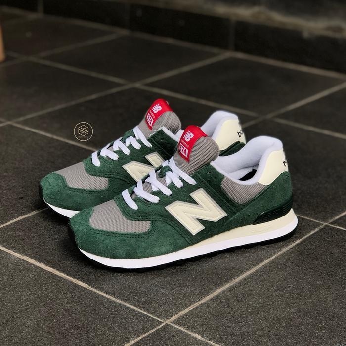Gambar New Balance Classic 574 Suede Midnight Green White Black Grey Original - Midnight Green, 43 dari segenproject undefined Tokopedia