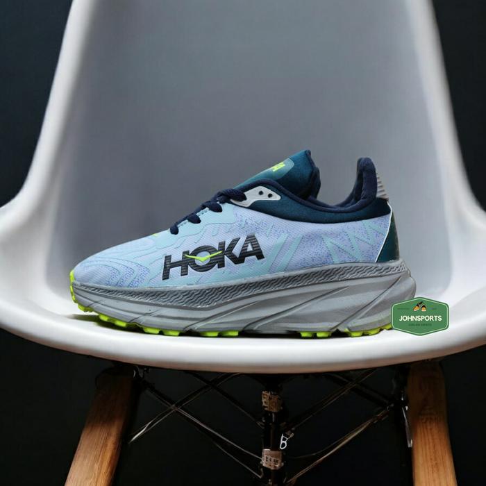 Gambar Sepatu Lari Running Pria Hoka Challenger atr 7 Grey Volt Green Black - 39 dari Johnsports undefined Tokopedia
