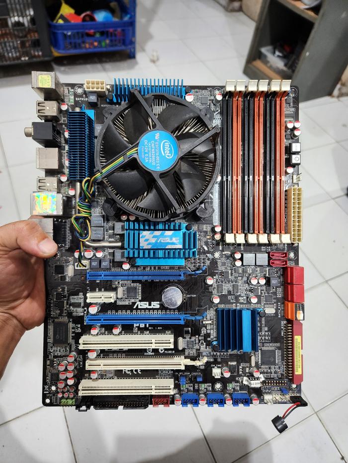 Core I7 I7 920 Socket 1366 Motherboard GIGABYTE GA-EX58-DS4 LGA