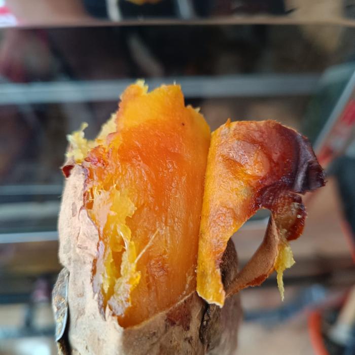 Gambar ubi madu cilembu 1kg (mentah) jaminan keluar  adu double lumer dari Hasil Tani 89 undefined Tokopedia