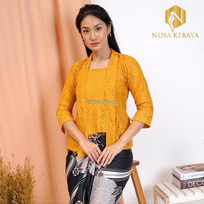 Gambar Nusa Kebaya Atasan Kebaya Wisuda Modern Kebaya Kutubaru Brukat Kebaya Kutubaru Termurah - Gold, M dari Nusa Kebaya undefined Tokopedia