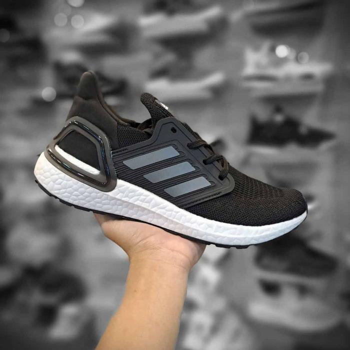 Gambar Adidas Sepatu Ultra Boots Man Shoes Original Import Kualitas Terbaik Tersedia Size 39-44 Sepatu Olahraga Casual Pria Dari Jakarta Diskon Real Picture 100% - hitam putih, 39 dari Pitoyid undefined Tokopedia