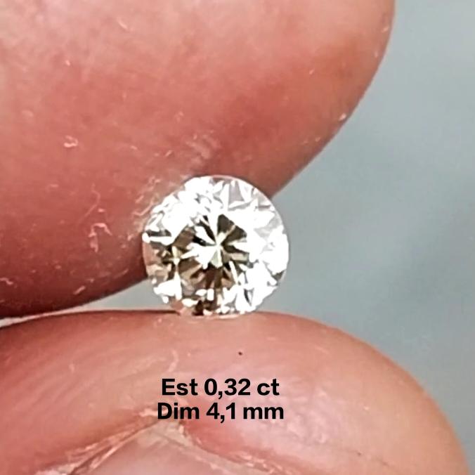 Gambar Natural Berlian Banjar Model Kating Bulat - Natural Diamond Round Cut dari Zu Jewellery undefined Tokopedia