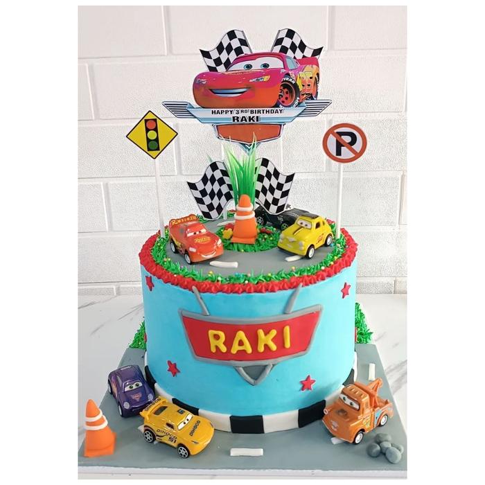 Gambar McQueen Cake / Cara Cake / Kue Ulang Tahun Karakter Mobil Kecil - D. 18 CM dari OLEH-OLEH JKT By Double Cola undefined Tokopedia