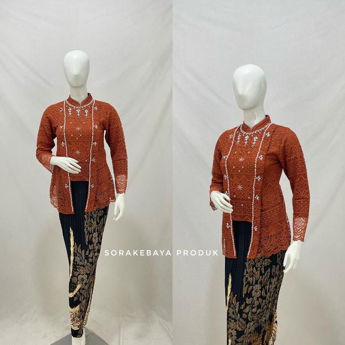 Gambar Kebaya Wisuda Model Kutu Baru Hijab Kebaya Modern Kombinasi Payet Terlaris - Teracotta, Atasan L dari SATINAHH undefined Tokopedia