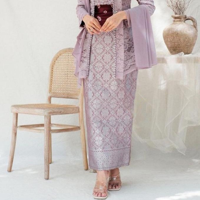Gambar Kebaya Lamaran | Kebaya Modern | Kebaya Wisuda | Kebaya Bridesmaid | Baju Atasan Wanita Terbaru | Blouse Batik Wanita Terlaris - rok saja mauve, M dari SATINAHH undefined Tokopedia