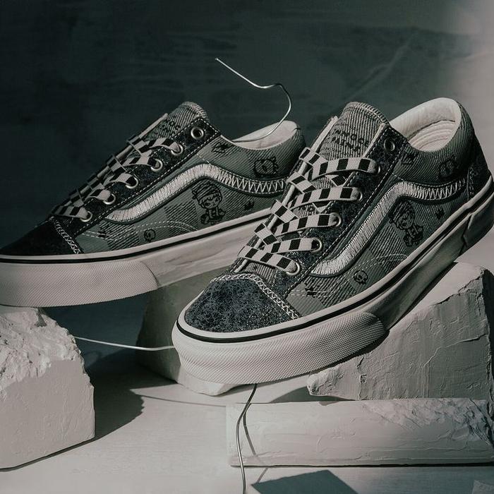 Hotelkalingaashok Vans Off The Wall Customize Hotel Kalinga Sling