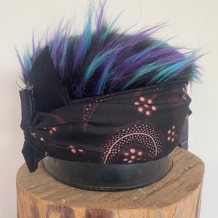 Gambar udeng rambut pria blangkon rambut palsu merah putih - Luxury black dari erfhaofficial undefined Tokopedia