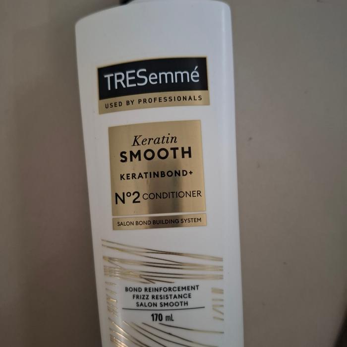 Gambar TRESEMME Conditioner Keratin Smooth 170ml - gold dari duomarvelle undefined Tokopedia