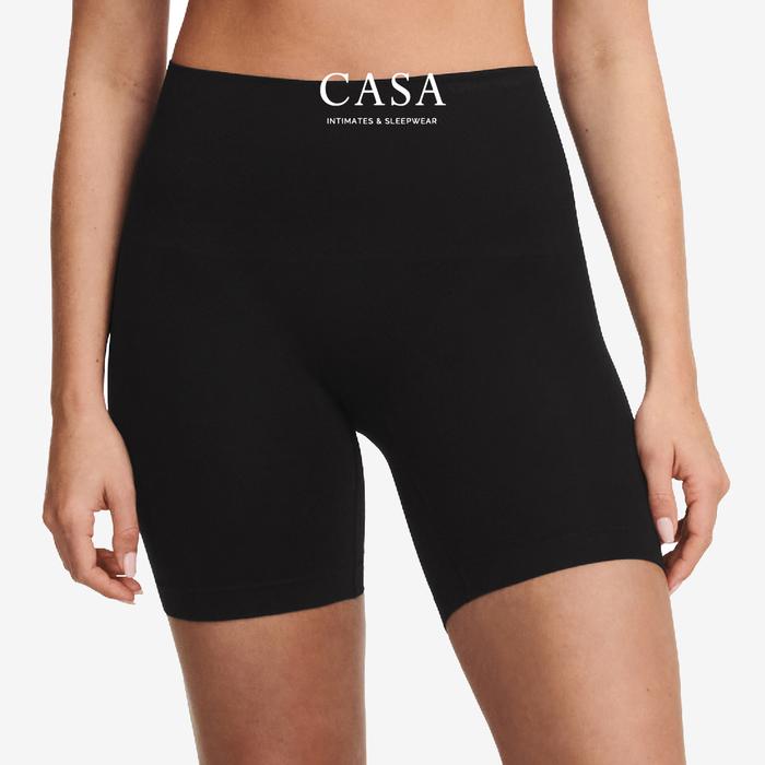Gambar Chantelle Smooth Comfort Sculpting Biker Short - Black, S dari casaintimates.official undefined Tokopedia