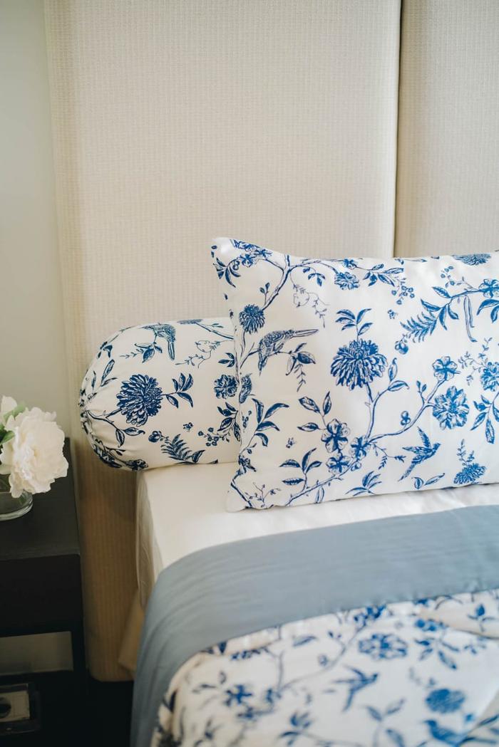 Gambar SPREI SET BEDDING SET SS x Amegonta - blue procelain, 90x200 dari Sleepy Sheep undefined Tokopedia