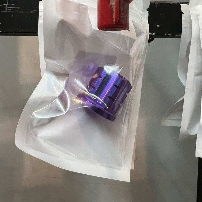 Gambar Titanium Mur As Dop Roda Velg Belakang Rear Vespa LX S Sprint Primavera GTS - PURLPLE dari skuterkoloni undefined Tokopedia