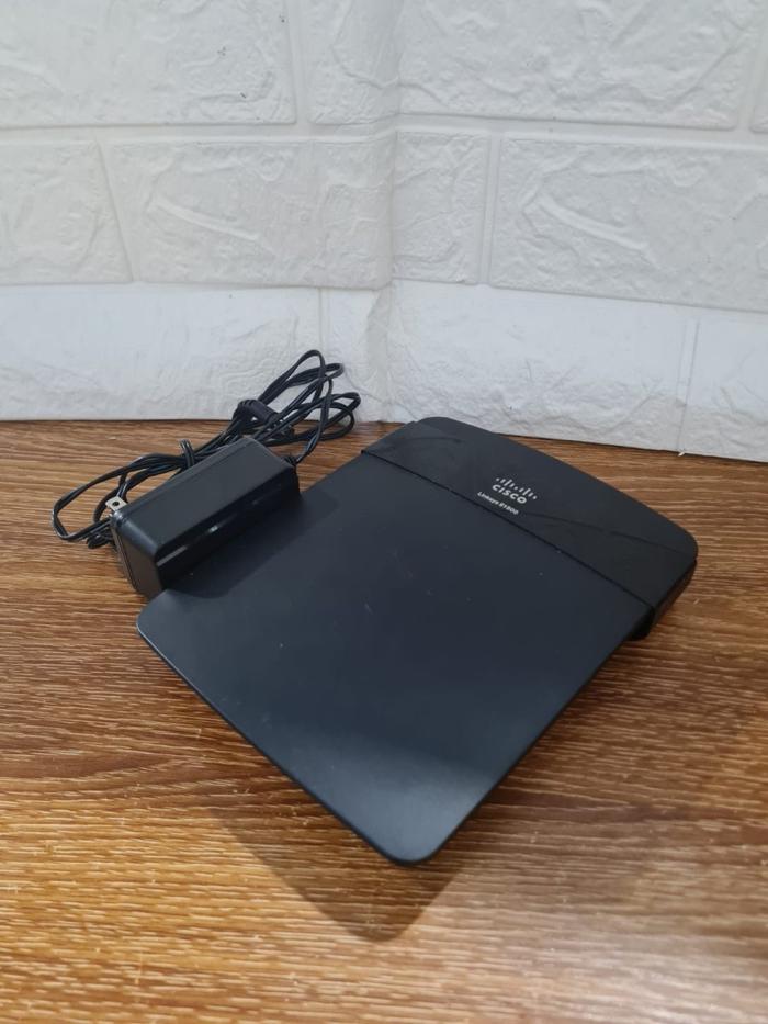 Gambar ROUTER CISCO LINKSYS MODEL E1500  Brand : Linksys Special Feature :WPS Frequency Band Class :Dual-Band Wireless Communication Standard : 802.11n Compatible Devices : Personal Computer, Printer Frequency : 2.4 GHz Recommended Uses For Product : Home Connec dari RYZENCOMP undefined Tokopedia