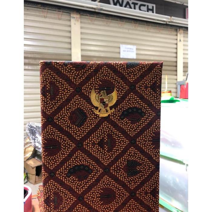Gambar Map batik map upacara map kantor pakai logo cotting garuda - Batik, Ukuran A4 dari kolidasad undefined Tokopedia