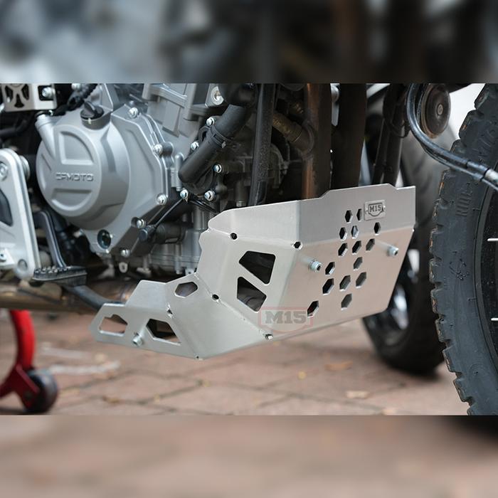 Gambar Skid Plate CFMOTO 450 MT Engine Guard Bawah Mesin dari Metal ADV undefined Tokopedia