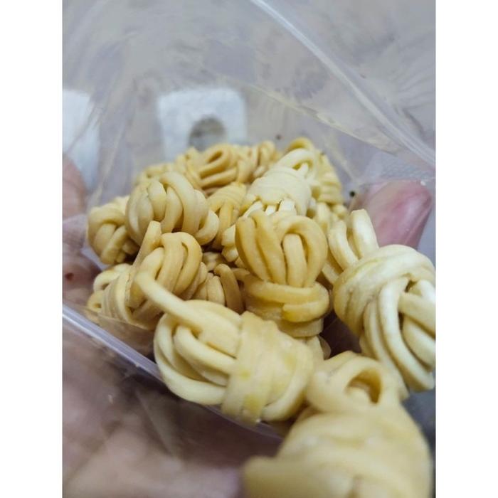 Gambar MIE GULUNG KRIUK RENYAH BUMBU MELIMPAH - ori daun jeruk, 250gr dari Fourchip undefined Tokopedia