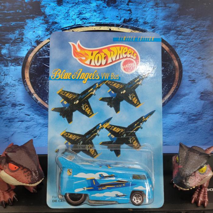 ミニカー Hot Wheels Blue Angels VW DRAG BUS Hot Wheels Limited Edition Blue Angels VW Bus With Case