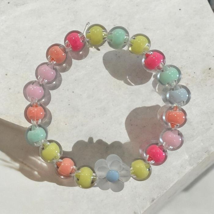 Gambar Charm Bracelet by Biannca Multi Color dari HANNAVI HALIM undefined Tokopedia
