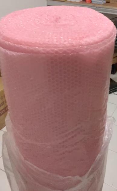 Gambar Bubble Wrap / Bubble Roll / Bungkus Kemasan_125 x 50cm - PINK 5meter dari smiggleshopper undefined Tokopedia