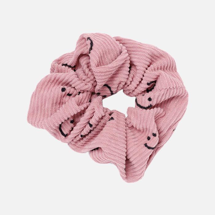 Gambar Stroberi Scrunchie Corduroy Hair Tie - Smile Dark Pink dari Stroberi Accessories undefined Tokopedia