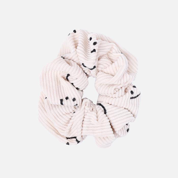 Gambar Stroberi Scrunchie Corduroy Hair Tie - Smile Creme dari Stroberi Accessories undefined Tokopedia