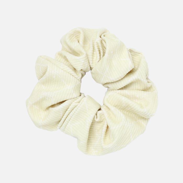 Gambar Stroberi Scrunchie Corduroy Hair Tie - SquareMtfYellow dari Stroberi Accessories undefined Tokopedia