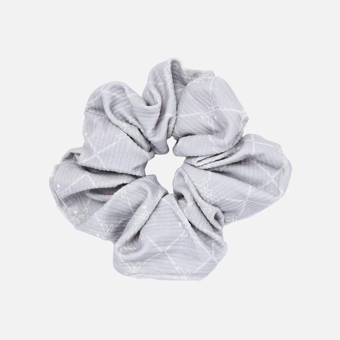 Gambar Stroberi Scrunchie Corduroy Hair Tie - SquareAshGray dari Stroberi Accessories undefined Tokopedia