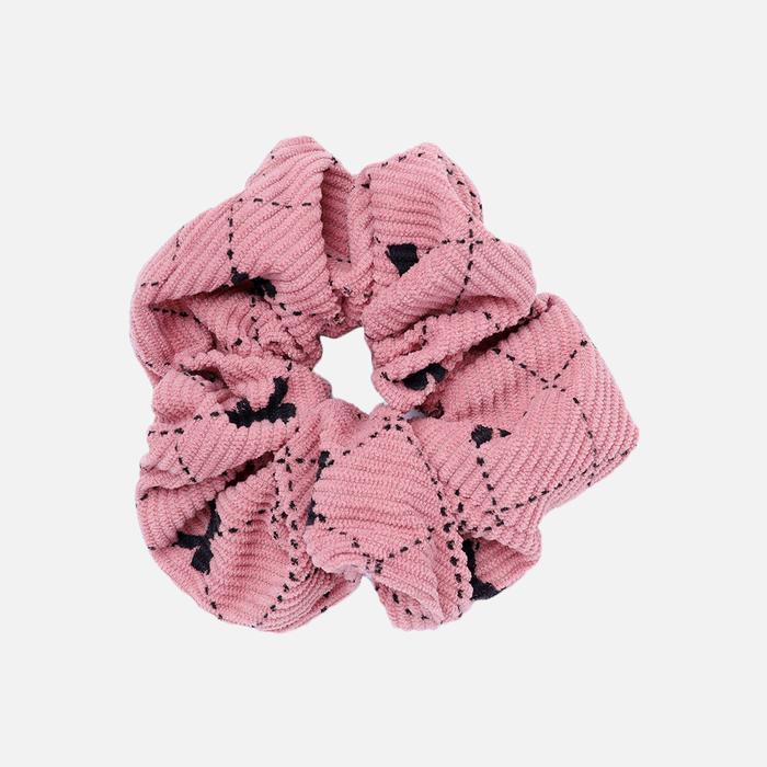 Gambar Stroberi Scrunchie Corduroy Hair Tie - SquareBowD.Pink dari Stroberi Accessories undefined Tokopedia