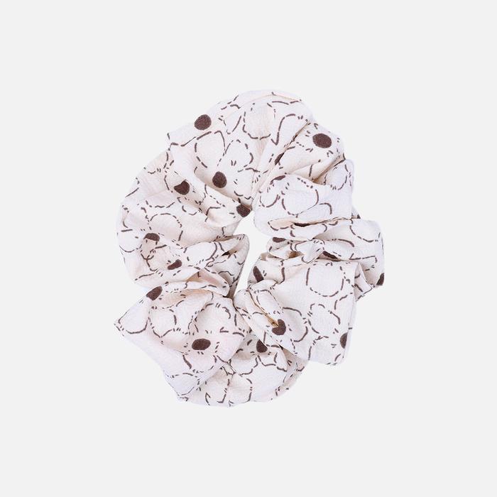 Gambar Stroberi Scrunchie Motif Flower Hair Tie - List Creme dari Stroberi Accessories undefined Tokopedia