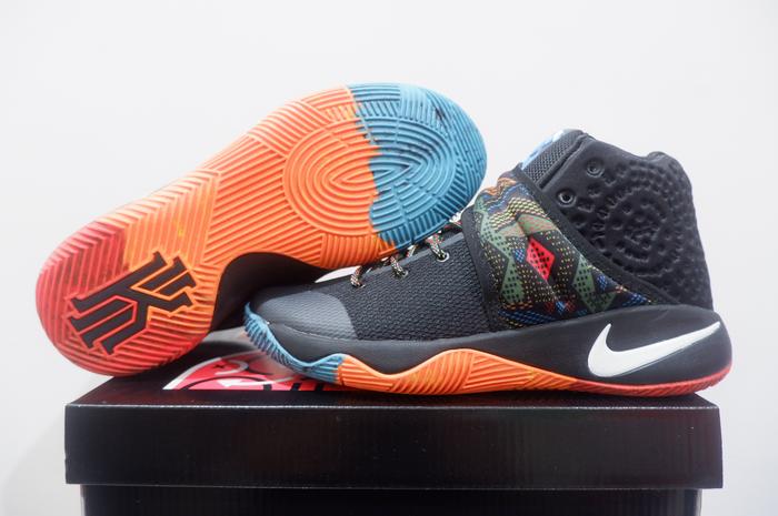 Jual SEPATU BASKET NK KYRIE HIGH BHM Kota Surabaya