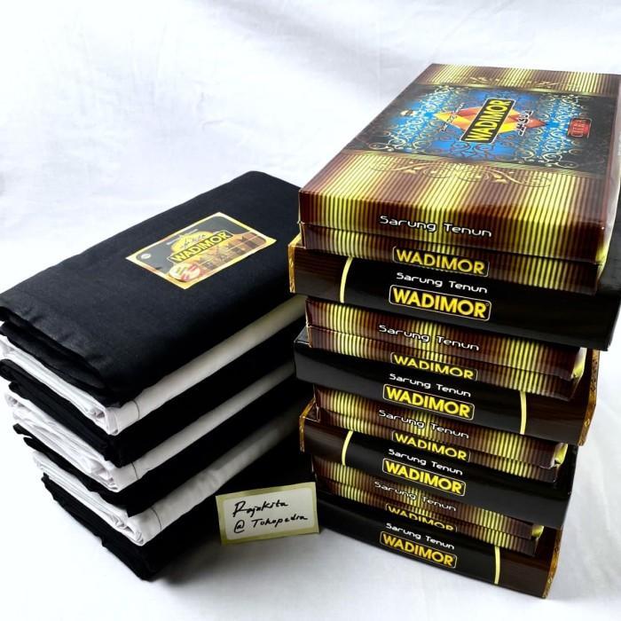 Gambar TERBARUU SARUNG WADIMOR | *PER 1 BUAH* | HITAM DAN PUTIH - Hitam Polos dari Silvi-Store undefined Tokopedia