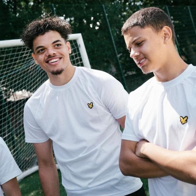 Gambar Lyle & Scott Basic Logo Tshirt - Putih, S dari DALING DANGDING112 undefined Tokopedia