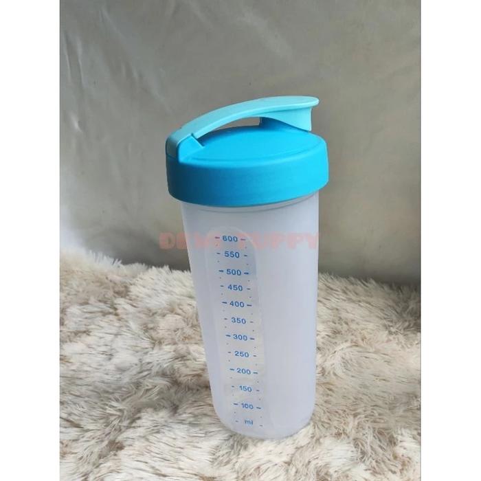 Gambar quick shake tupperware shaker - Biru dari tuppy on shoping undefined Tokopedia