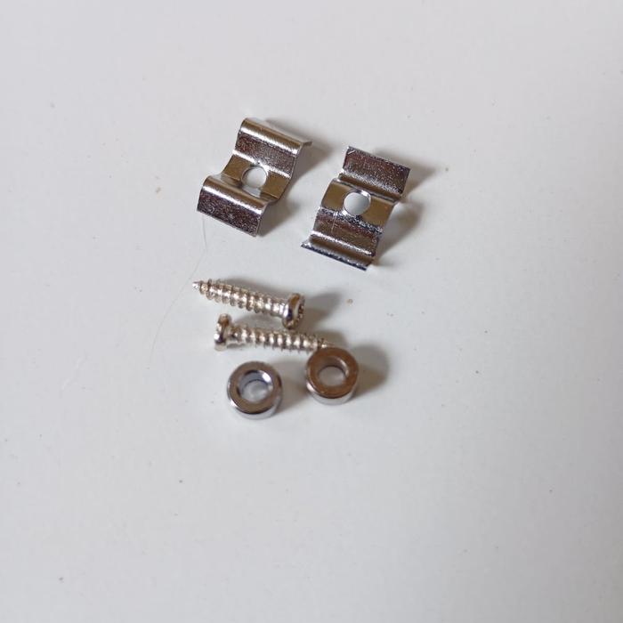 Gambar Pengait Senar Guitar Electric Stratocaster/Telecaster - Chrome Vintage/Gold Vintage/Crome Modern - 1 Set (2 Biji) - Chrome Vintage dari Vintagestore7 undefined Tokopedia