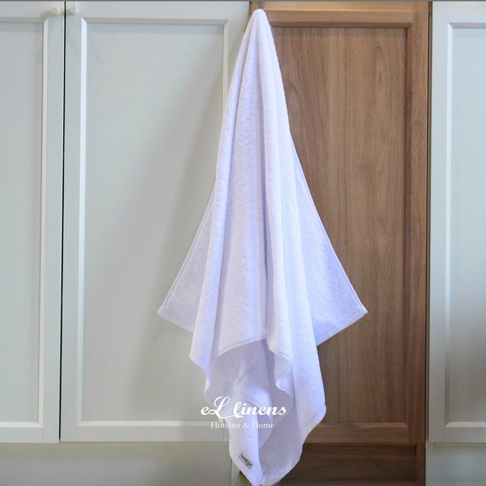Gambar Handuk Hotel / Bath Towel 100% Cotton ukuran 70cm x 140cm - White dari eLLinens undefined Tokopedia