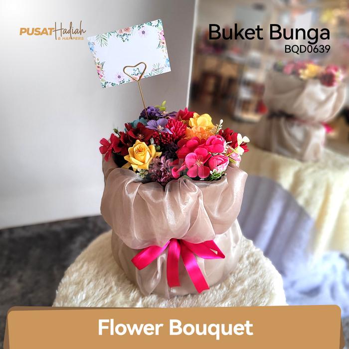 Gambar [READY] #PHP Buket Bunga Eksklusif untuk Wisuda, Ulang Tahun, Anniversary & Hari Spesial / Premium Artificial Flower Bouquet - M - BQD0639 dari Pusat Hampers Pekanbaru undefined Tokopedia