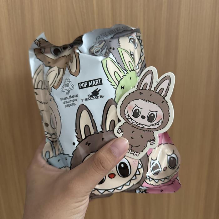 Gambar Labubu The Monster Exciting Macaron 100% Original POP MART - Toffee dari NoLonger Mine undefined Tokopedia