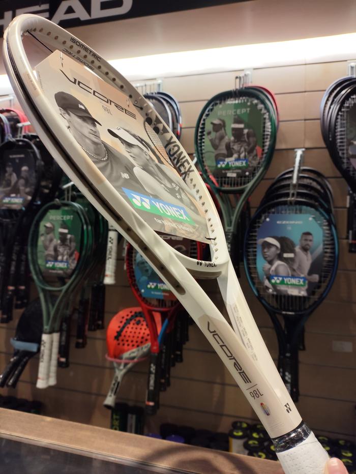 Gambar Raket Tenis Yonex Vcore Series 2024 Sand Beige 95 98 98L 100 100L | Made in Japan - VCORE 98L| 285g dari Java Sports undefined Tokopedia