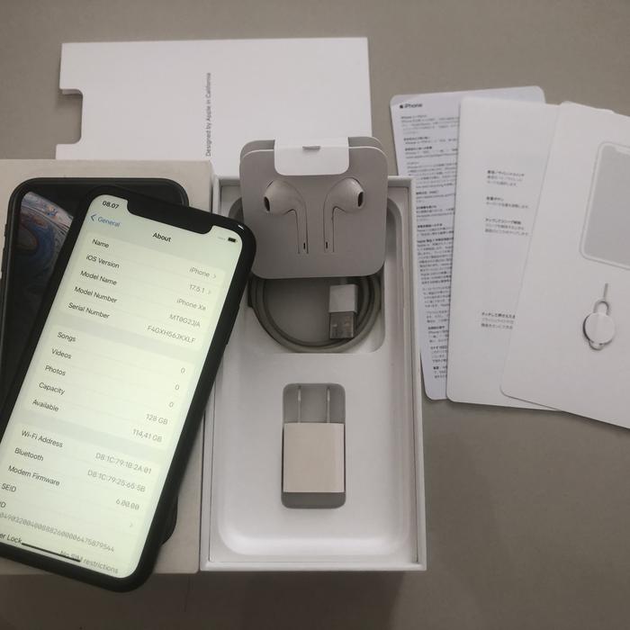 Unboxing Iphone What Is Included In Iphone 12 Box Apple Iphone