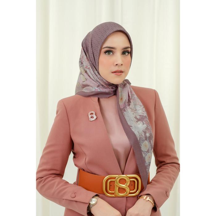 Gambar The Gardenia Voile Square Buttonscarves - LOTUS dari Maison Djamila undefined Tokopedia